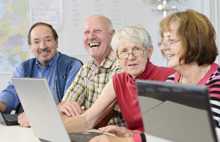 Comment le digital peut aider les seniors ?