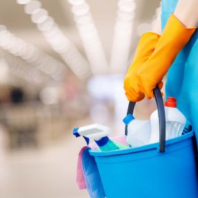 Coronavirus : comment nettoyer et désinfecter son domicile ?